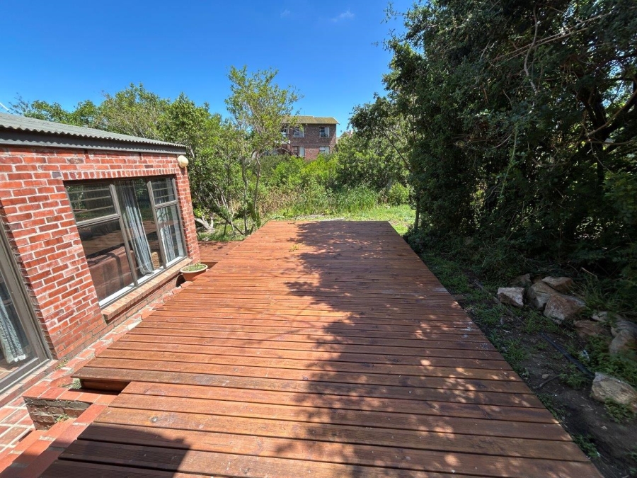 4 Bedroom Property for Sale in Noorsekloof Eastern Cape